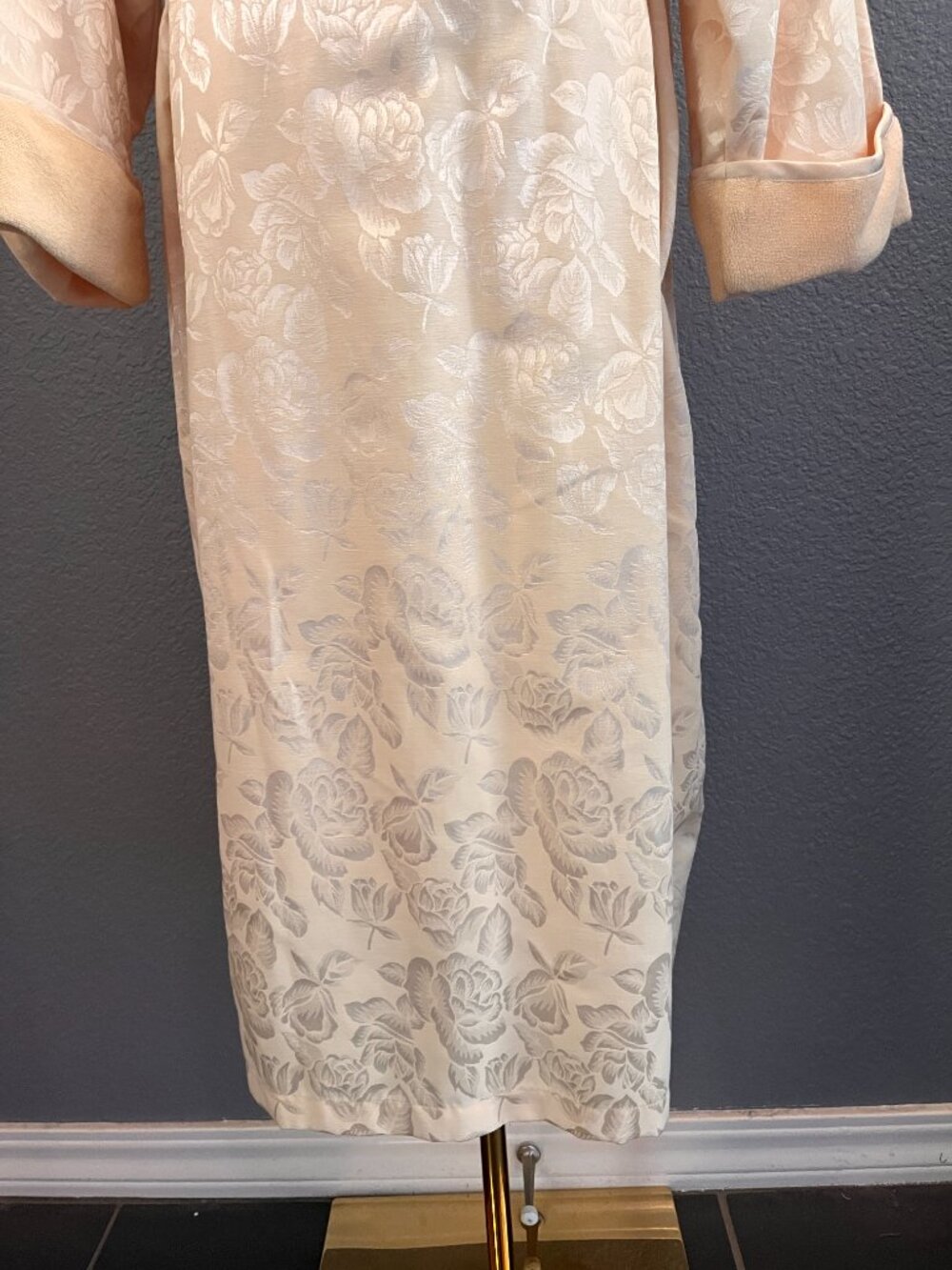 VINTAGE VICTORIA'S SECRET GOLD LABEL SATIN JACQUARD TERRY LINED ROBE NWOT XS/S - Picture 12 of 15